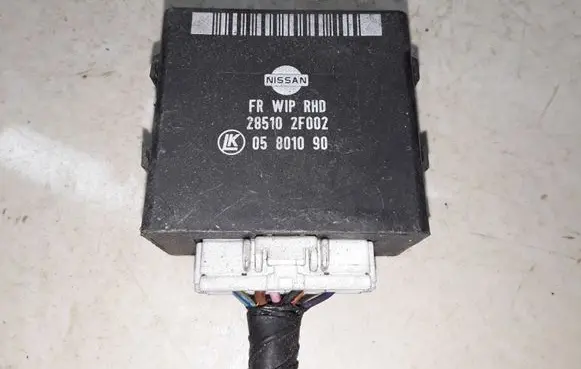 Nissan Primera Other control units/modules 285102F002 05801090