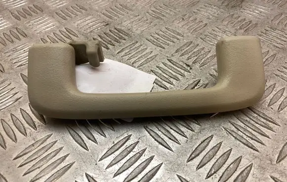 Mitsubishi Outlander Rear interior roof grab handle