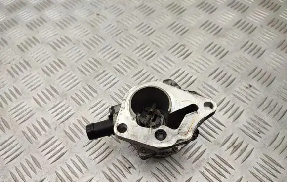 Renault Clio IV Vacuum pump 8201005306C