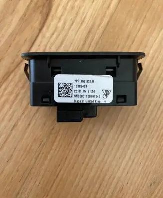 Porsche Cayenne (92A) Tailgate/trunk/boot open switch 7PP959832H 10002463 SN00001150261046