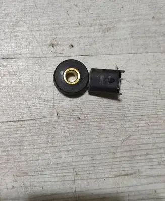 Opel Corsa E Detonation knock sensor 55563372 18173