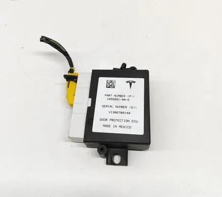 Tesla Model X Door control unit/module 105589100D