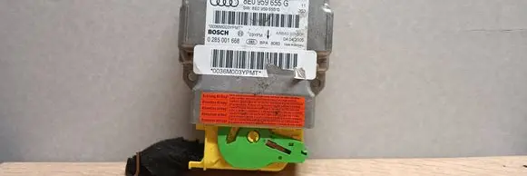 Volkswagen PASSAT B6 Airbag control unit/module 8E0959655G 0285001668