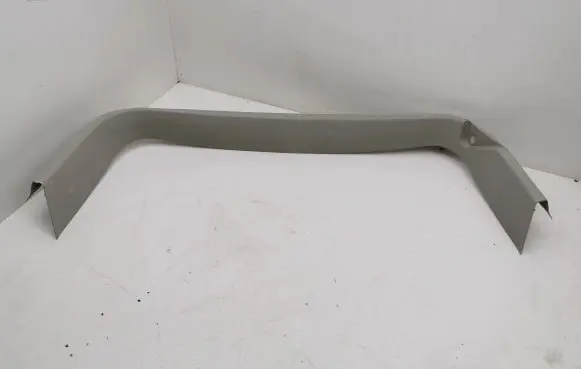 Tailgate trim