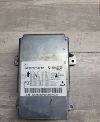 Mercedes-Benz E W212 Airbag control unit/module A2129010700 5WK43871