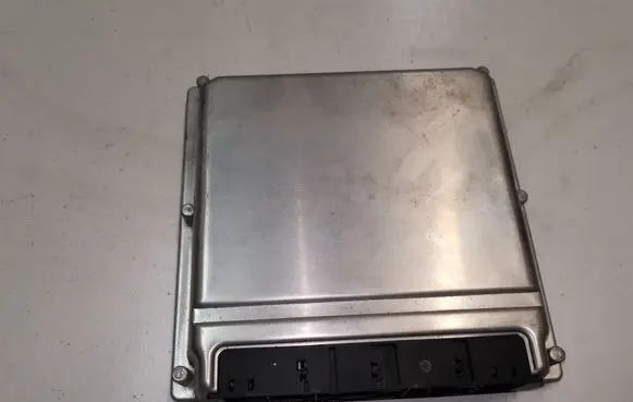Mercedes-Benz E W210 Engine control unit/module A0265452632 0281001884