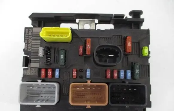 Peugeot 307 BSM Control unit 9661087080