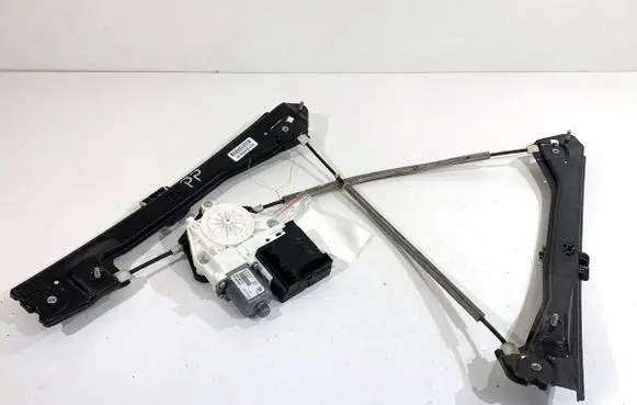 Volkswagen Jetta VI Front door window regulator with motor 561959702A