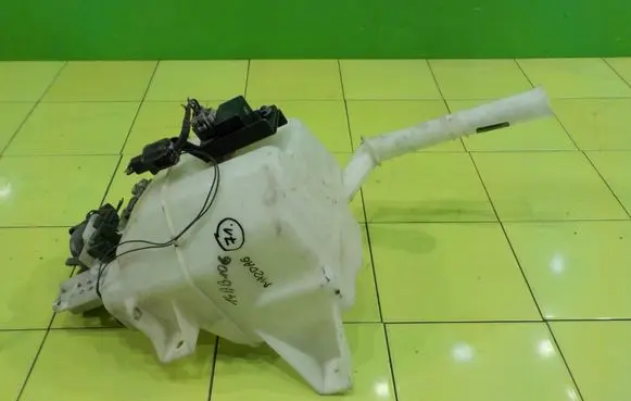Mazda 6 Windshield washer fluid reservoir/tank 14AB106