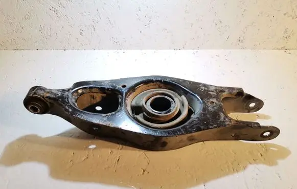 Dodge Challenger Rear upper control arm/wishbone