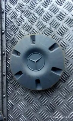 Mercedes-Benz Sprinter W906 R20 wheel hub/cap/trim A9064010025