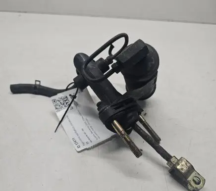 KIA Sorento Clutch master cylinder 