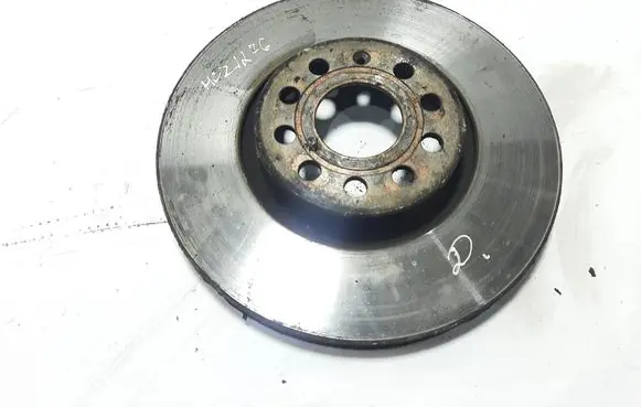 Volkswagen PASSAT B7 Front brake disc 
