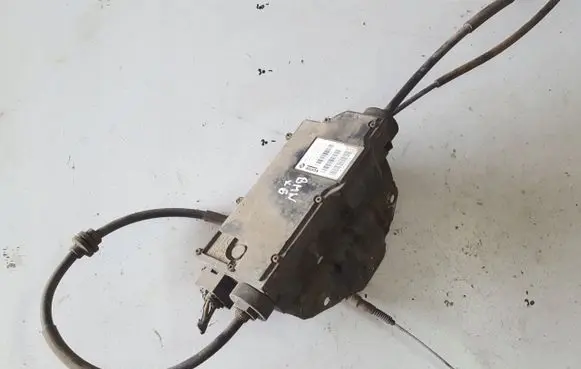 BMW X6 E71 Hand brake control module 6788556