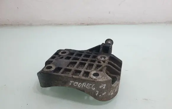 Generator/alternator bracket
