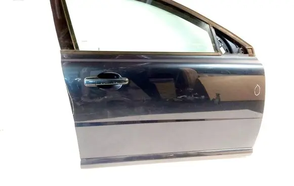Volvo V70 Front door