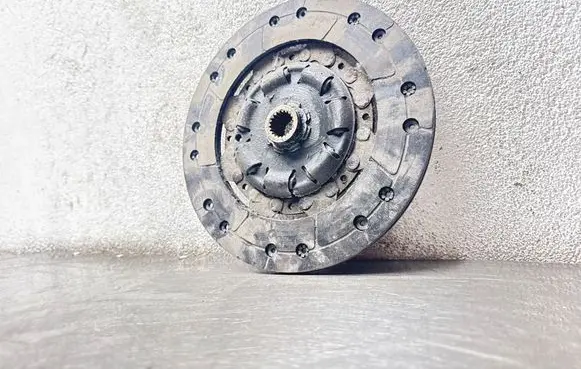 Opel Zafira B Clutch pressure plate 323066510