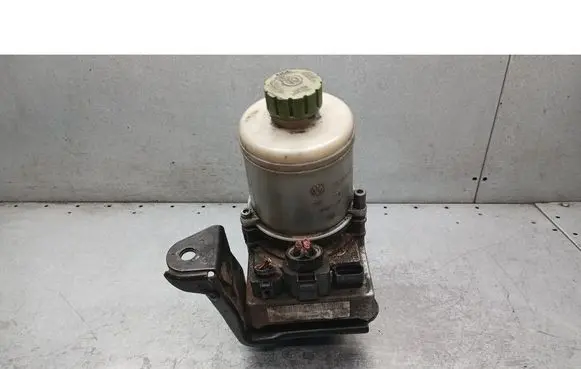 Skoda Fabia Mk1 (6Y) Power steering pump 6Q0423155R