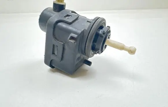 Renault Scenic I Headlight level adjustment motor 00787840