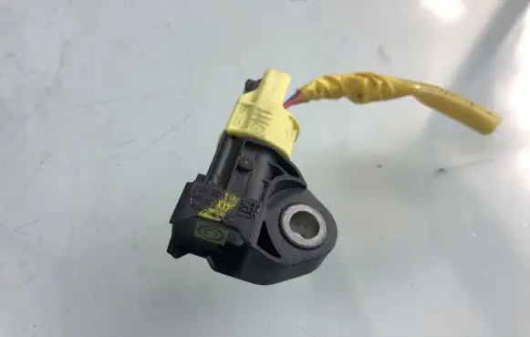 KIA Pro Cee'd III Airbag deployment crash/impact sensor 95920M6100