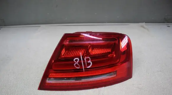 Audi A8 S8 D4 4H Rear bumper light 4H0945096