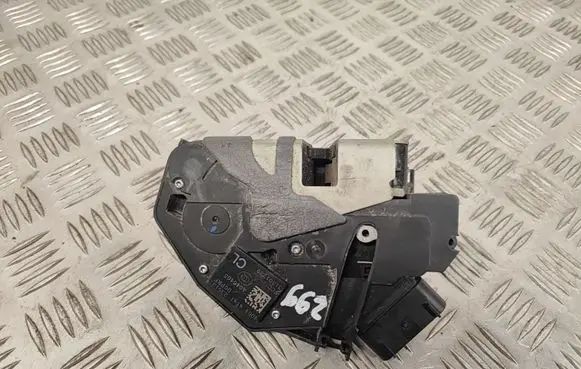 Volvo V60 Front door lock 31301739