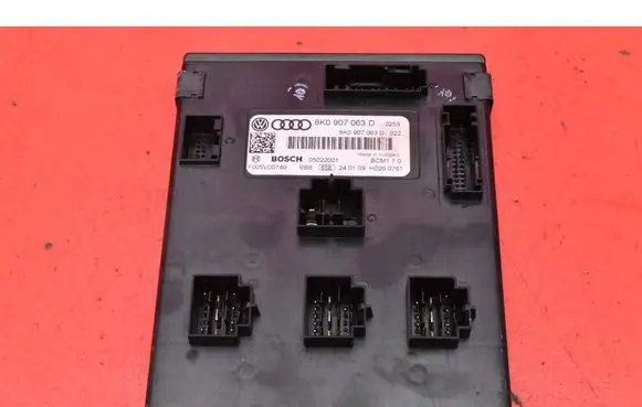 Audi A5 8T 8F Comfort/convenience module 8K0907063D