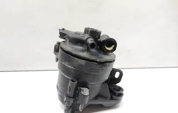 Citroen C4 II Picasso Fuel filter housing 9676133480