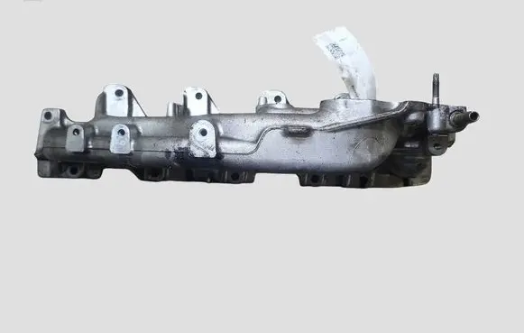 Mercedes-Benz C W205 Intake manifold 140033370R