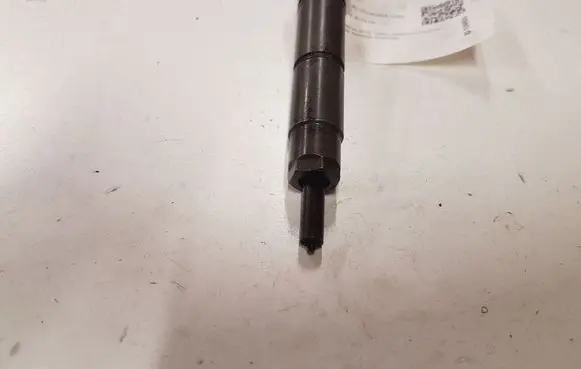 Mercedes-Benz ML W164 Fuel injector 0445115027 050623 A6420700587