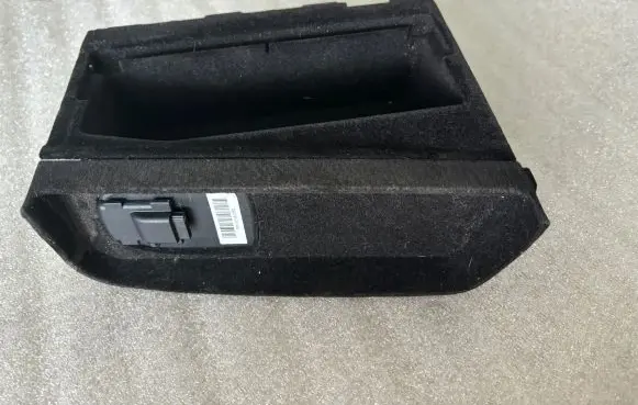 Mercedes-Benz CLS C219 Glove box central console A2196800510 2196800510