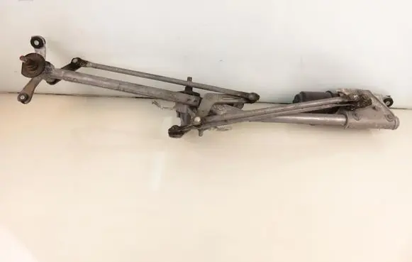 Honda Civic Front wiper linkage 