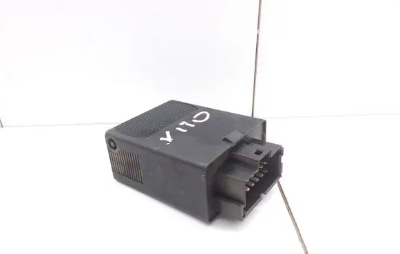 Mercedes-Benz Vito Viano W638 Light module LCM 0165452632 05014110