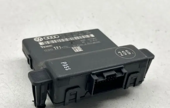Volkswagen Golf Plus Gateway control module 1K0907530P 403948 1K0907951