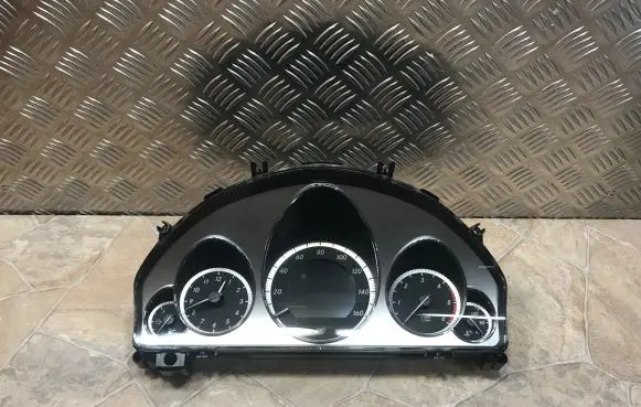 Mercedes-Benz E C207 W207 Speedometer (instrument cluster) A2129006003