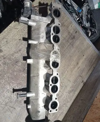 Hyundai Santa Fe Exhaust manifold