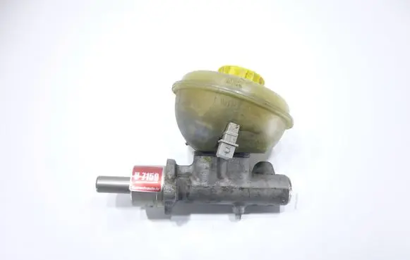 Audi 80 90 S2 B4 Master brake cylinder 893611307A