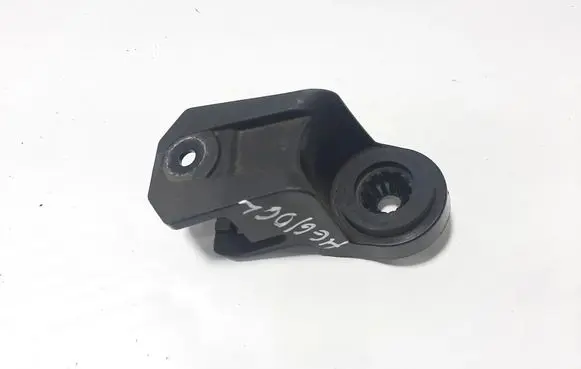 Volvo XC60 Air filter cleaner box bracket assembly 31439663