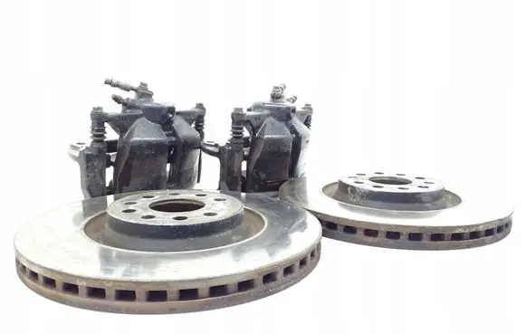 Volkswagen Golf VII Front brake disc