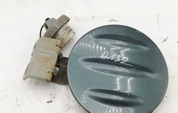 Mitsubishi L200 Fuel tank cap EN590
