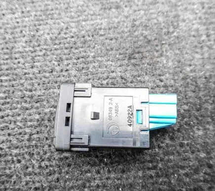Nissan Qashqai Other switches/knobs/shifts 083492A
