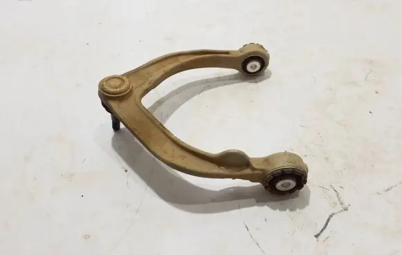 Volvo XC90 Front lower control arm/wishbone 31360630