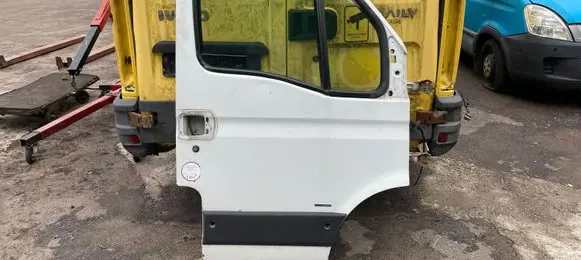 Iveco Daily 4th gen Front door 99460120