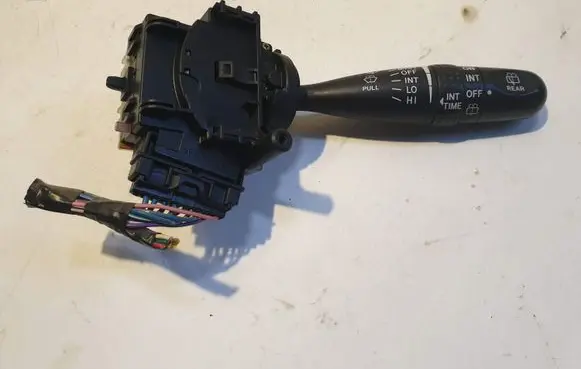 Toyota Corolla Verso E121 Wiper speed switch 173647 PA6GF30