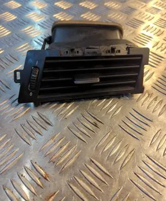 BMW 5 E60 E61 Dashboard side air vent grill/cover trim 64226910732 14121810 51130D1