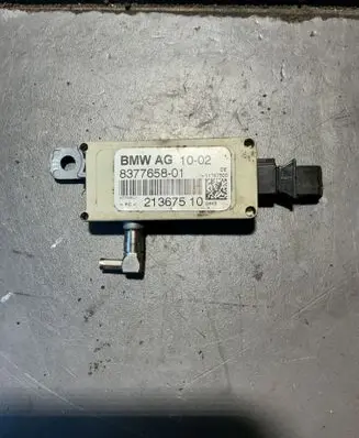 BMW X5 E53 Aerial antenna amplifier 837765801 11767500 21367510