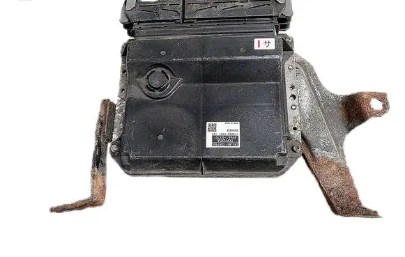 Lexus IS 220D-250-350 Engine control unit/module 89661-53701