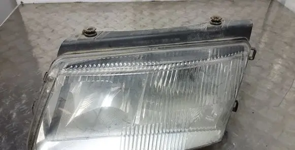 Volkswagen PASSAT B5 Headlight/headlamp