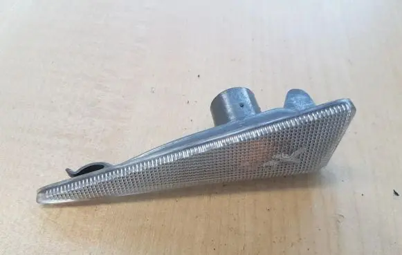 Renault Scenic II - Grand scenic II Front fender indicator light 8200027151
