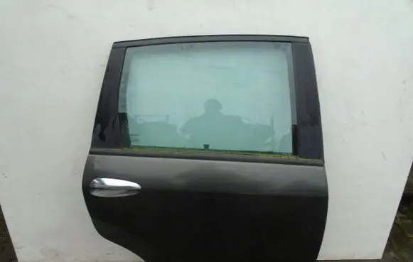 Fiat Croma Rear door